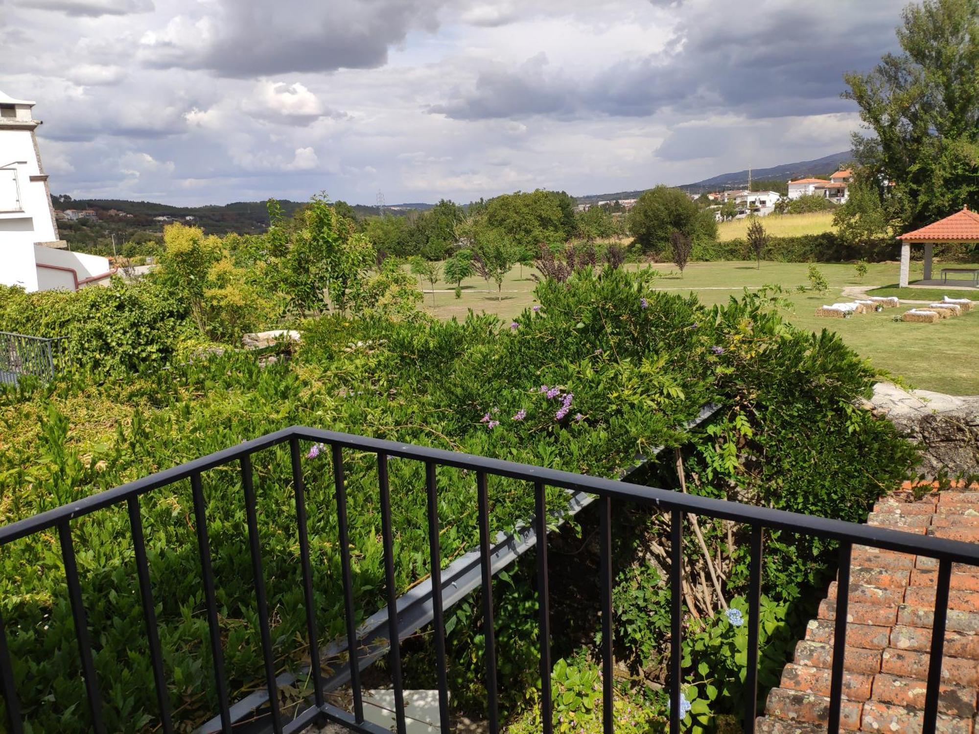 Solar De Maceira Aparthotel Seia Ruang foto